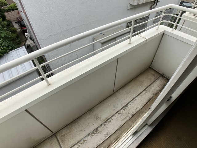 ドミール北国分のバルコニー