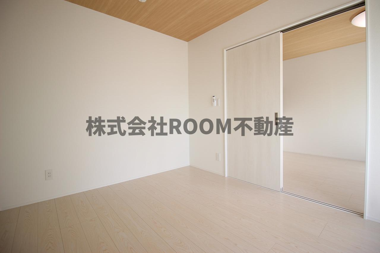ネストプレイス高木の洋室|使い勝手のいい洋室です