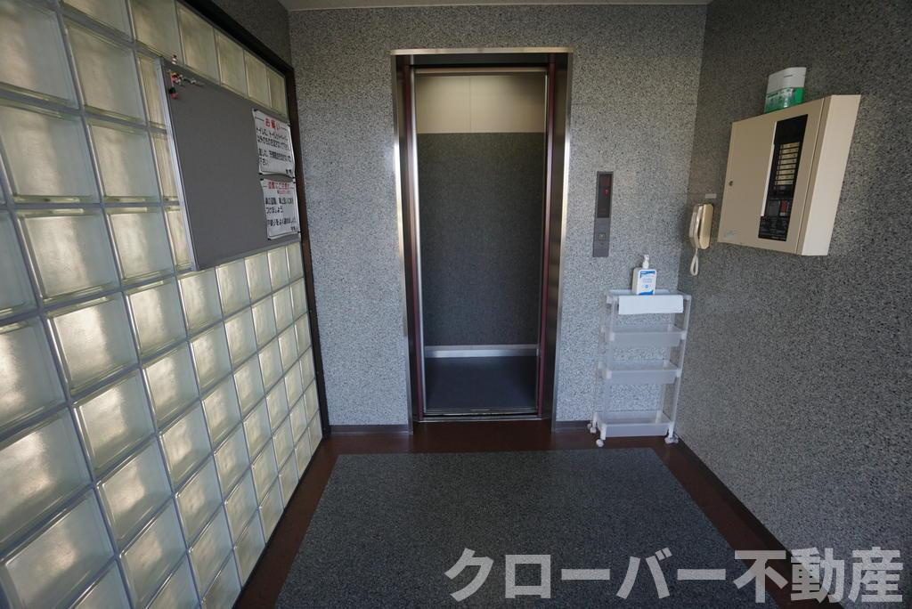 コーポウィッティーのエントランス