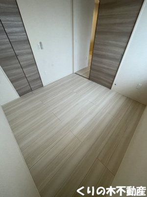 【洋室】 | メゾン山居 | 広々とした洋室です