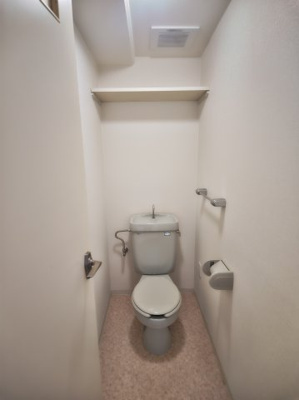 【トイレ】 | レジデンス | 落ち着いた色調のトイレです