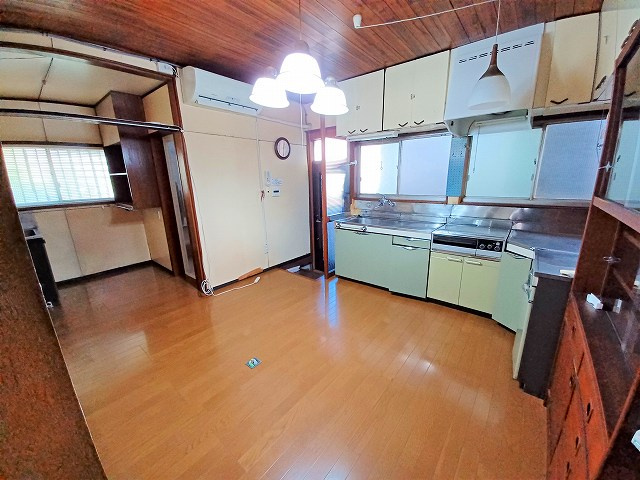 山王３１９臨時貸家の居間・リビング