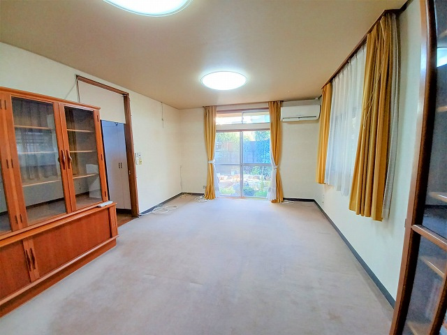 山王３１９臨時貸家の洋室