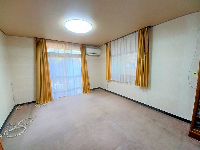 山王３１９臨時貸家の洋室