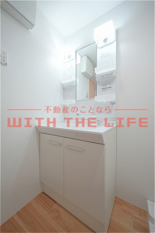 RENATUS　VERITE（リナトゥスベリテ）【キャッシュバック対象物件】の独立洗面台|独立洗面台あり、毎朝おしゃれに忙しい女性の方におすすめです