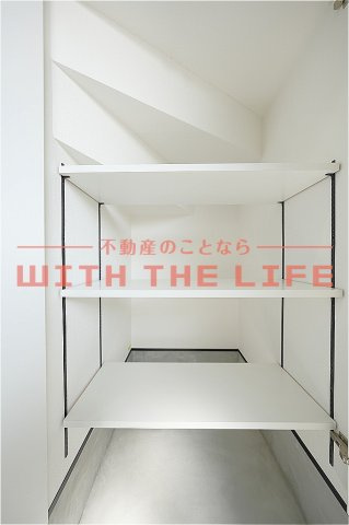 RENATUS　VERITE（リナトゥスベリテ）【キャッシュバック対象物件】の収納|大きなスペースがあり、収納には困りません