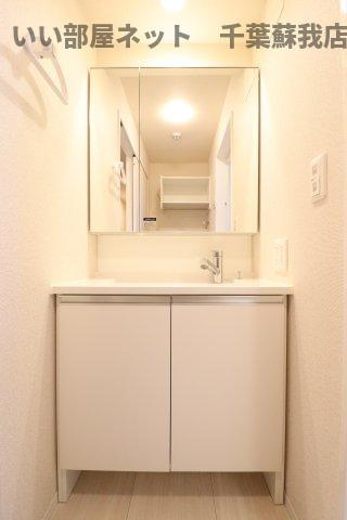 RESO・CALM（リゾ・カルム）の洗面所|ゆったりとスペースのある洗面所