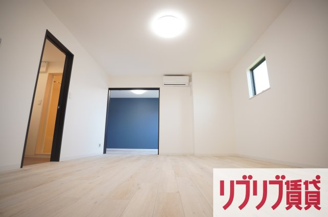 ジークレスト千葉浜野の居間・リビング