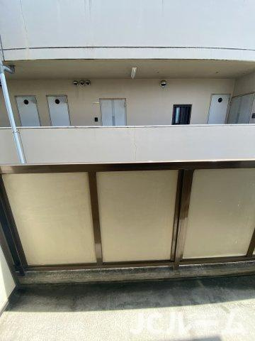 ベロウ栄の展望