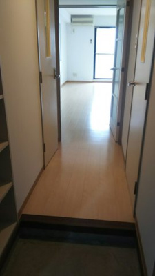 【玄関】 | ロンディーヌⅠ長町 | ※お部屋写真は参考です