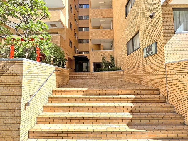 ライオンズマンション箱崎町　75.22㎡　角　部屋　リ　ノベーションの外観