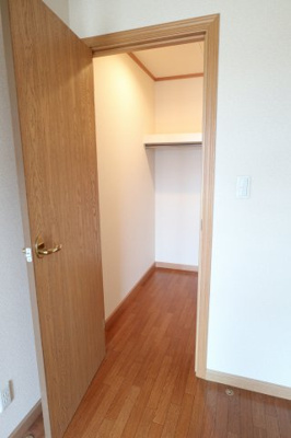  | ラリック  | ウォークインクローゼット