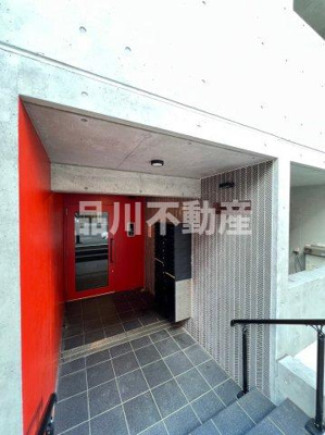 【エントランス】 | ロータス平和島West | ゆとりのあるエントランスです