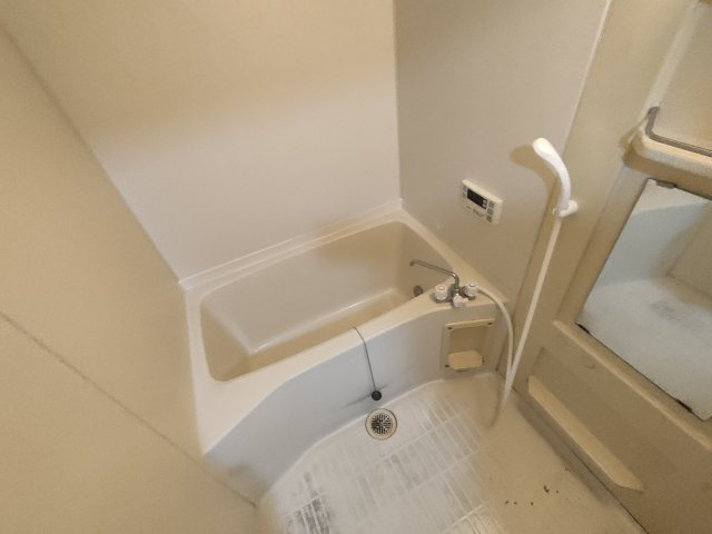 【浴室】 | グランパレスＴ・Ｓ | きれいなお風呂です