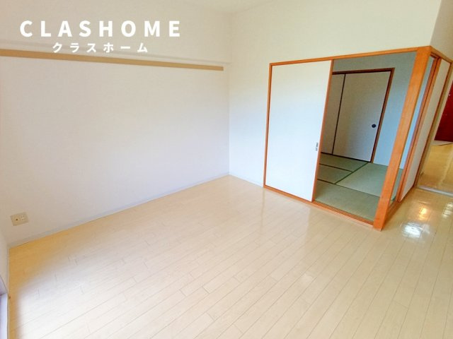 新日ビル豊明マンション　　刈谷市近郊の賃貸はクラスホームの居間・リビング|同物件の別部屋になります。
