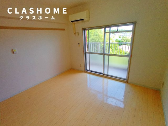 新日ビル豊明マンション　　刈谷市近郊の賃貸はクラスホームの居間・リビング|同物件の別部屋になります。