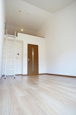 【居間・リビング】 | コーポコスモスⅤ | 別号室の写真になります。現況優先。