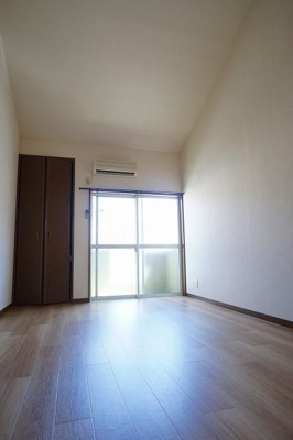 【内装】 | コーポコスモスⅤ | 別号室の写真になります。現況優先。