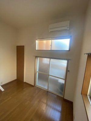 【居間・リビング】 | グレイス吉塚 | 別号室の写真になります。現況優先。