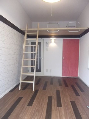 【居間・リビング】 | セリシール諸岡 | 別号室の写真になります。現況優先。