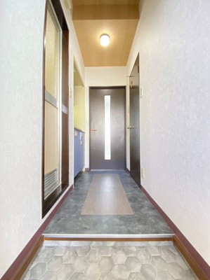 【玄関】 | フタバ春日ビル | 別号室の写真になります。現況優先。