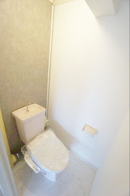 【トイレ】 | アルファコート | 別号室の写真になります。現況優先。