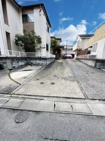 内野１丁目戸建の駐車場