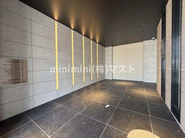 ワールドアイ大阪城EASTアドバンスのエントランス