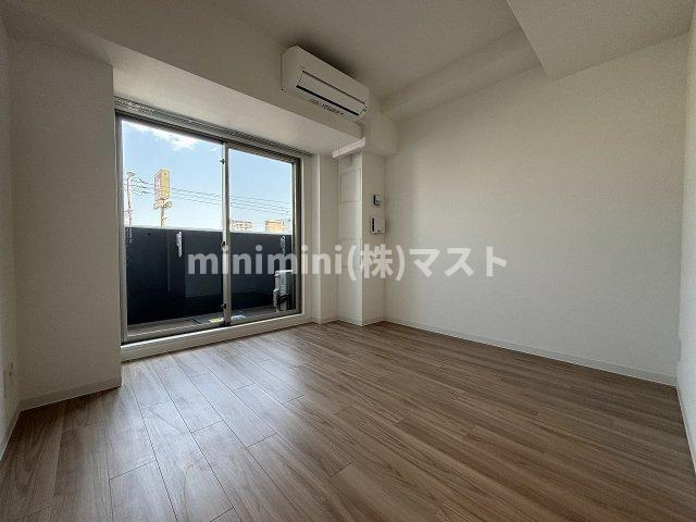 ワールドアイ大阪城EASTアドバンスの居間・リビング