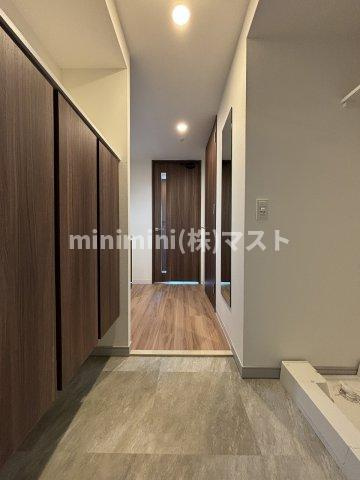 ワールドアイ大阪城EASTアドバンスの玄関