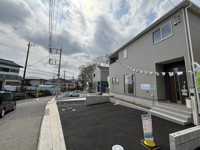 愛川町中津　新築全3棟の外観