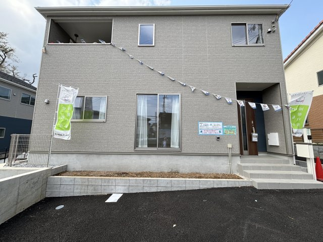 愛川町中津　新築全3棟の外観