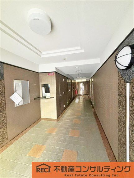 メープル神戸本山のエントランス