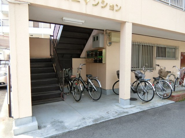田中第二マンションのエントランス