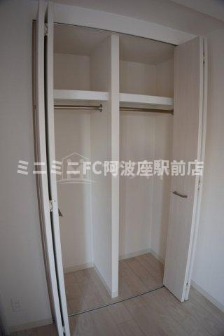 プレサンス阿波座ステーションフロントの収納