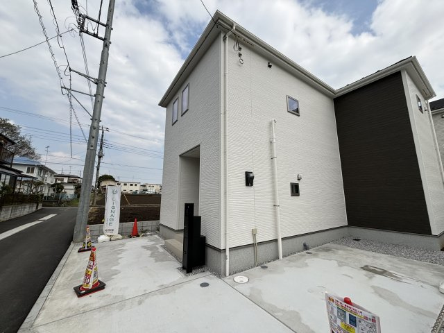 愛川町中津　4棟の外観