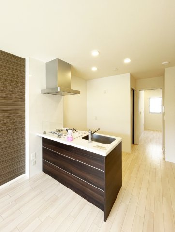 レーヴ蔵本のキッチン