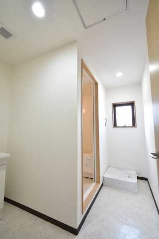 ハーモニータカノの洗面所