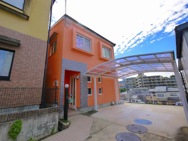 学園前駅鉄筋コンクリート戸建の外観