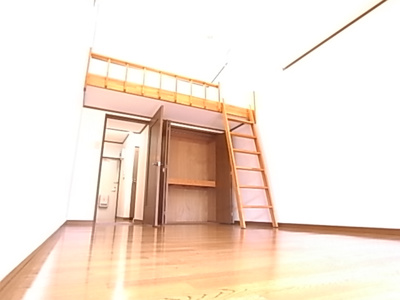 【居間・リビング】 | ふじハイツ | ゆったりとした居間です