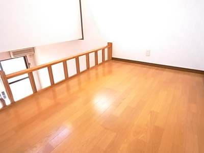 【寝室】 | ふじハイツ | 落ち着いた色調の寝室です