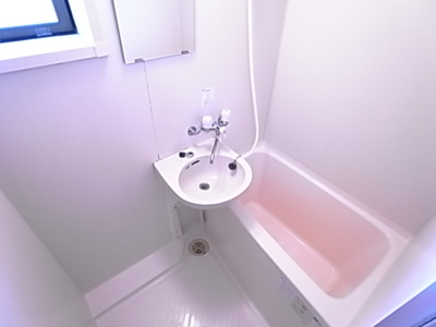 【浴室】 | ふじハイツ | 落ち着いた空間のお風呂です