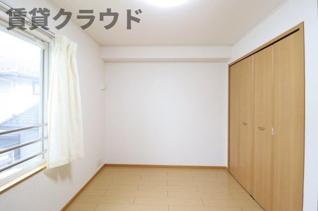 サンリット・スクェアⅡの寝室|落ち着いて過ごせるお部屋なので、寝室にいかがでしょうか
