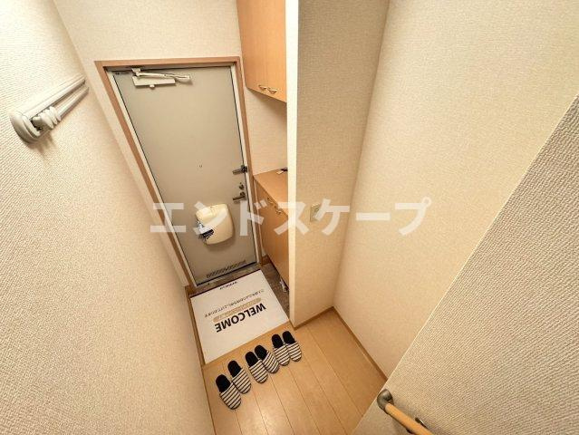 ロイヤルガーデン連取　の玄関|高崎、前橋、伊勢崎エリアのお部屋探しはエンドスケープまで！お客様の理想お聞かせ下さい♪