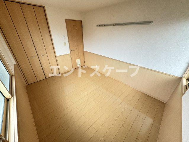 ロイヤルガーデン連取　の居間・リビング|高崎、前橋、伊勢崎エリアのお部屋探しはエンドスケープまで！お客様の理想お聞かせ下さい♪