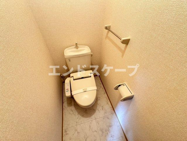 ロイヤルガーデン連取　のトイレ|高崎、前橋、伊勢崎エリアのお部屋探しはエンドスケープまで！お客様の理想お聞かせ下さい♪