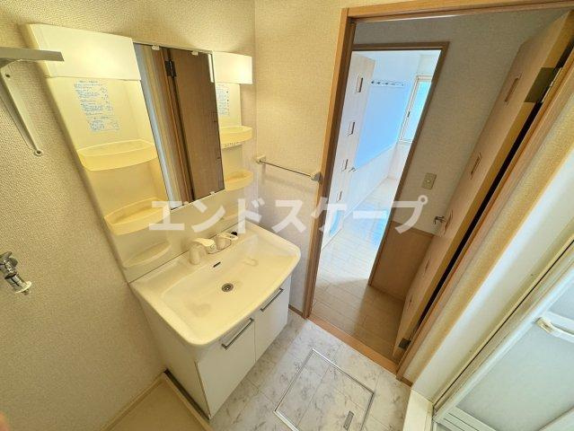 ロイヤルガーデン連取　の洗面所|高崎、前橋、伊勢崎エリアのお部屋探しはエンドスケープまで！お客様の理想お聞かせ下さい♪