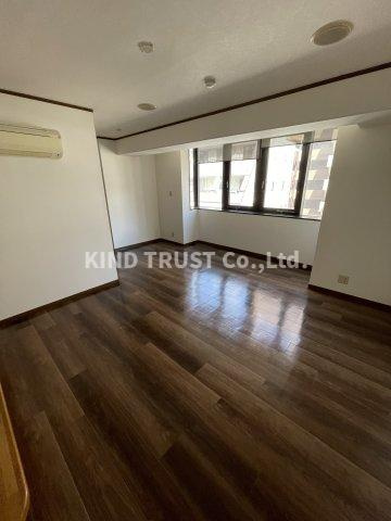 フロンティア天満の居間・リビング|おしゃれな居間です