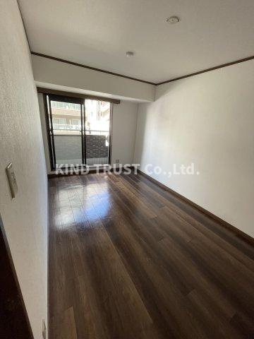 フロンティア天満の居間・リビング|ゆったり過ごせる居間です