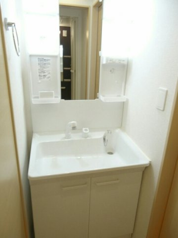 【洗面所】 | アン　シャトン | コンパクトで使いやすい洗面所